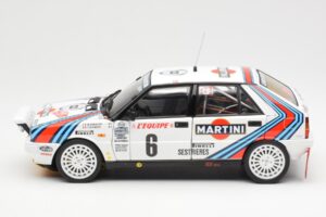 Lancia Delta HF 4WD #6 M. Biasion / T. Siviero Martini Rally Monte Carlo 1987 Kyosho 1:18 08960A Metall - pilt 4/8