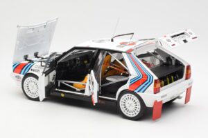 Lancia Delta HF 4WD #6 M. Biasion / T. Siviero Martini Rally Monte Carlo 1987 Kyosho 1:18 08960A Metall - pilt 5/8