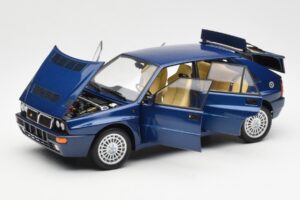 Lancia Delta HF Integrale Evo II Sinine Kyosho 1:18 08341BL Metall - pilt 2/8