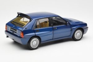 Lancia Delta HF Integrale Evo II Sinine Kyosho 1:18 08341BL Metall - pilt 3/8
