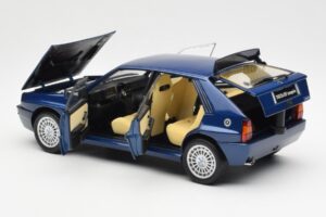 Lancia Delta HF Integrale Evo II Sinine Kyosho 1:18 08341BL Metall - pilt 5/8