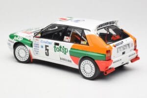 Lancia Delta HF Integrale Evo II Totip #5 A. Aghini / S. Farnocchia Rally Monte Carlo 1993 Kyosho 1:18 08348F Metall - pilt 7/8