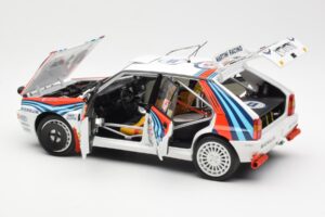 Lancia Delta HF Integrale Evo Martini #4 D. Auriol / B. Occelli Winner Rally Monte Carlo 1992 Kyosho 1:18 08348A Metall - pilt 5/8