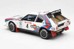Lancia Delta S4 Martini #4 H. Toivonen / S. Cresto Rally Tour de Corse 1986 AUTOart 1:18 88620 Metall - pilt 7/8