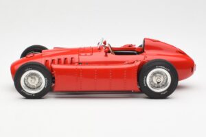 Lancia D50 F1 1954 CMC 1:18 M-175 Metall - pilt 3/6