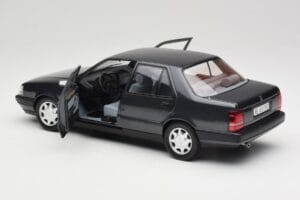 Lancia Thema Turbo 16V LX Serie II Must Mitica 1:18 202010-D Metall - pilt 5/8