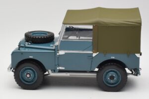 Land Rover 88 Series I Helesinine Minichamps 1:18 150168907 Metall - pilt 4/8