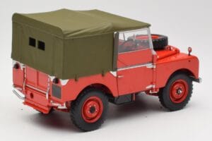Land Rover 88 Series I Punane Minichamps 1:18 150168910 Metall - pilt 3/8