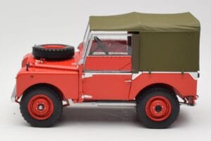 Land Rover 88 Series I Punane Minichamps 1:18 150168910 Metall - pilt 4/8
