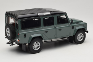 Land Rover Defender Station Wagon Keswick Green GT Spirit 1:18 GT527 Vaik - pilt 2/6