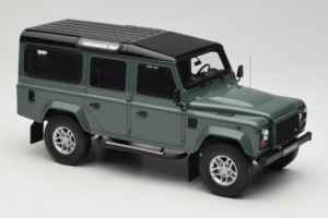 Land Rover Defender Station Wagon Keswick Green GT Spirit 1:18 GT527 Vaik - pilt 4/6