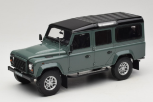 Land Rover Defender Station Wagon Keswick Green GT Spirit 1:18 GT527 Vaik
