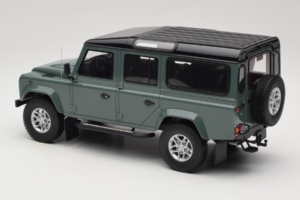 Land Rover Defender Station Wagon Keswick Green GT Spirit 1:18 GT527 Vaik - pilt 5/6