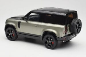 Land Rover Defender 90 HSE P400 L663 Pangea Green Metallic GT Spirit 1:18 GT517 Vaik - pilt 5/6