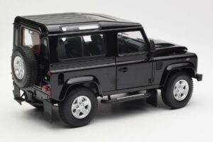 Land Rover Defender 90 Santorini Must Metallik Kyosho 1:18 08901BK Metall - pilt 3/8