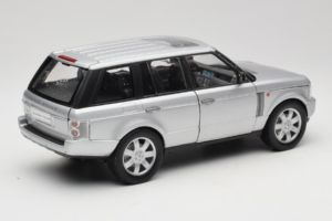 Land Rover Range Rover L322 Hõbedane Welly 1:18 12536W Metall - pilt 3/8