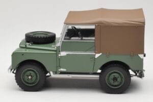 Land Rover Series 1 88 Roheline Minichamps 1:18 150168912 Metall - pilt 4/8