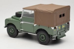 Land Rover Series 1 88 Roheline Minichamps 1:18 150168912 Metall - pilt 7/8