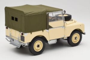 Land Rover Series I 88 Sand Beež Matt Minichamps 1:18 150168905 Metall - pilt 3/8