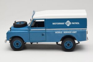 Land Rover Series III 109 Soft Top Motorway Patrol Sinine Eagles Race 1:18 4403 Metall - pilt 4/8