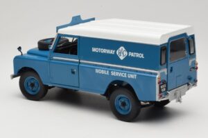 Land Rover Series III 109 Soft Top Motorway Patrol Sinine Eagles Race 1:18 4403 Metall - pilt 7/8