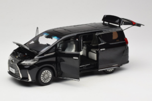 Lexus LM300h Must Kyosho 1:18 08963BK Metall - pilt 2/8
