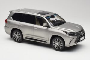 Lexus LX570 Sonic Titaan Kyosho 1:18 08955T Metall - pilt 6/8