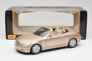 Lexus SC430 Beež Maisto 1:18 31629 Metall - pilt 8/8