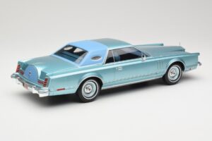 Lincoln Continental Mark V Blue Metallic MCG 1:18 MCG18369 Metall - pilt 2/6