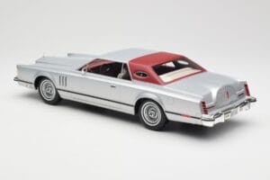 Lincoln Continental Mark V Coupe Hõbedane BoS Models 1:18 BOS084 Vaik - pilt 5/6
