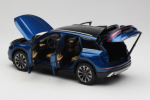 Lincoln Corsair Sinine OEM 1:18 LINCOLN001 Metall - pilt 5/8
