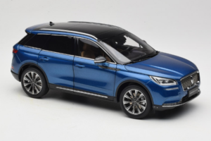 Lincoln Corsair Sinine OEM 1:18 LINCOLN001 Metall - pilt 6/8
