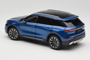 Lincoln Corsair Sinine OEM 1:18 LINCOLN001 Metall - pilt 7/8