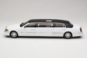 Lincoln Limousine Valge Sun Star 1:18 1260 Metall - pilt 4/8