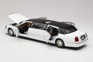 Lincoln Limousine Valge Sun Star 1:18 1260 Metall - pilt 5/8