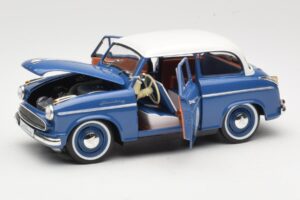 Lloyd Alexander TS #234 Sinine Revell 1:18 08463 Metall - pilt 2/8