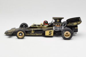 Lotus 72D #5 E. Fittipaldi John Player Special GP Spain 1972 MCG 1:18 MCG18610F Metall - pilt 5/6