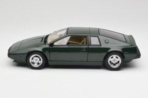 Lotus Esprit S1 Roheline AUTOart 1:18 75302 Metall - pilt 4/8