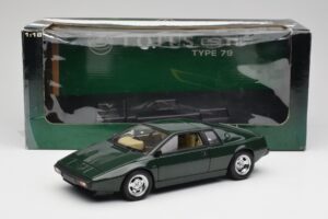 Lotus Esprit S1 Roheline AUTOart 1:18 75302 Metall - pilt 8/8