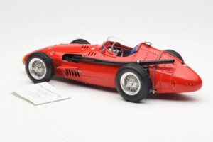 Maserati 250F J-M. Fangio F1 World Champion 1957 CMC 1:18 M-051 Metall - pilt 4/6