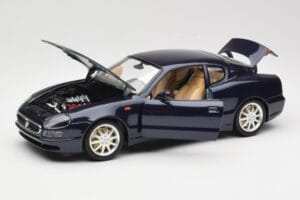 Maserati 3200 GT Must Bburago 1:18 3371 Metall - pilt 2/8