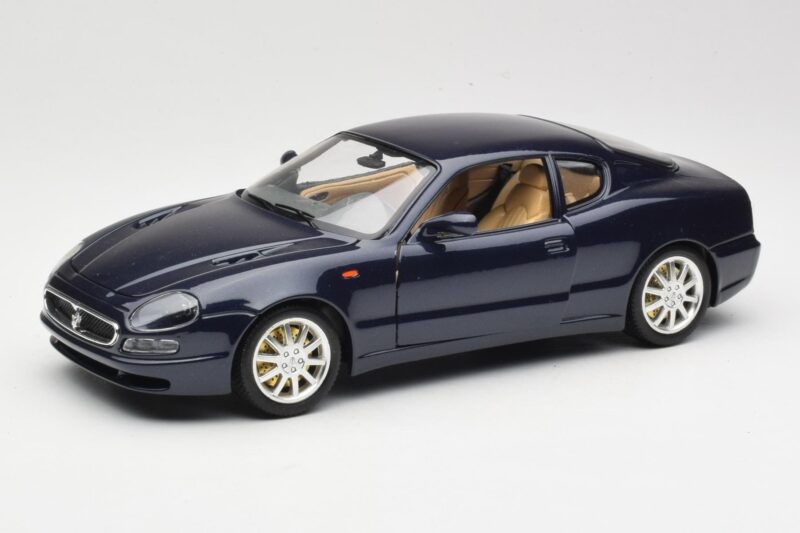 Maserati 3200 GT Must Bburago 1:18 3371 Metall
