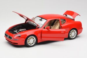 Maserati 3200 GT Punane Bburago 1:18 3341 Metall - pilt 2/8