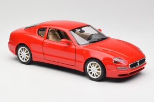 Maserati 3200 GT Punane Bburago 1:18 3341 Metall - pilt 6/8