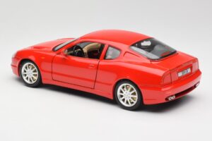 Maserati 3200 GT Punane Bburago 1:18 3341 Metall - pilt 7/8