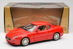 Maserati 3200 GT Punane Bburago 1:18 3341 Metall - pilt 8/8