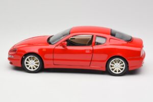Maserati 3200 GT Punane Eriükogu Bburago 1:18 30071 Metall - pilt 4/8