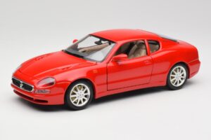 Maserati 3200 GT Punane Eriükogu Bburago 1:18 30071 Metall
