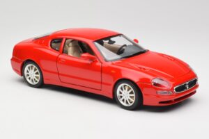 Maserati 3200 GT Punane Eriükogu Bburago 1:18 30071 Metall - pilt 6/8