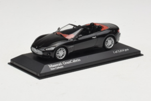 Maserati GranCabrio Must Metallik Minichamps 1:43 400123930 Metall - pilt 2/5